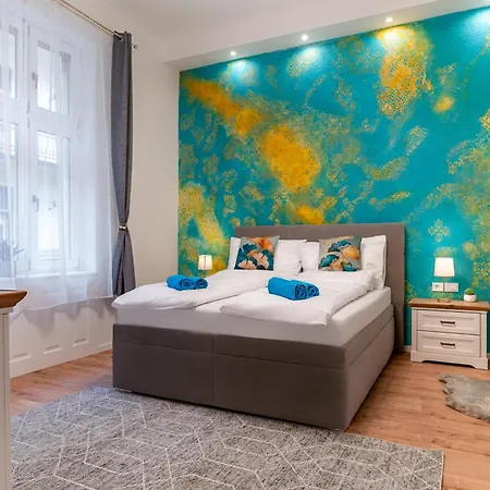 Broadway With 3 Bedrooms & 2 Bathrooms Apartament *
